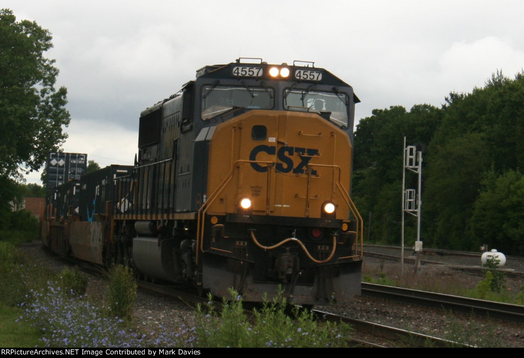 CSX 4557